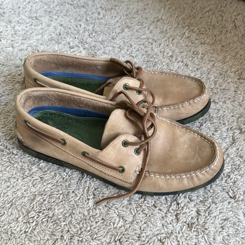 Sperry Top-Sider 2-Eye Sahara TAN/BROWN Boat Shoe Men's 11M GREEN SOLE